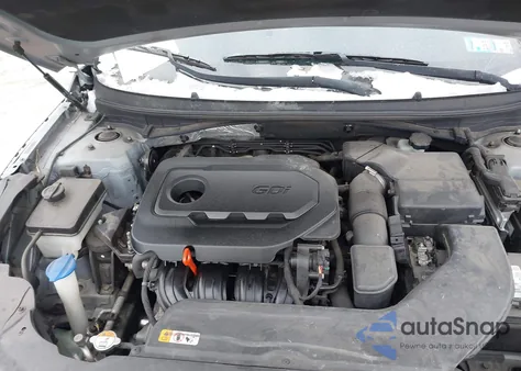 2015 Hyundai Sonata Sport z USA, uszkodzony, nr VIN 5NPE34AF9FH028494